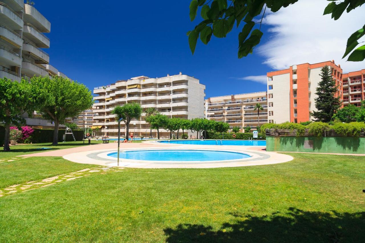Uhc Rhin-Danubio Apartments サロウ エクステリア 写真
