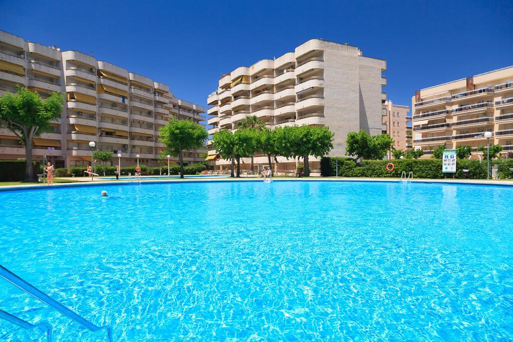 Uhc Rhin-Danubio Apartments サロウ エクステリア 写真